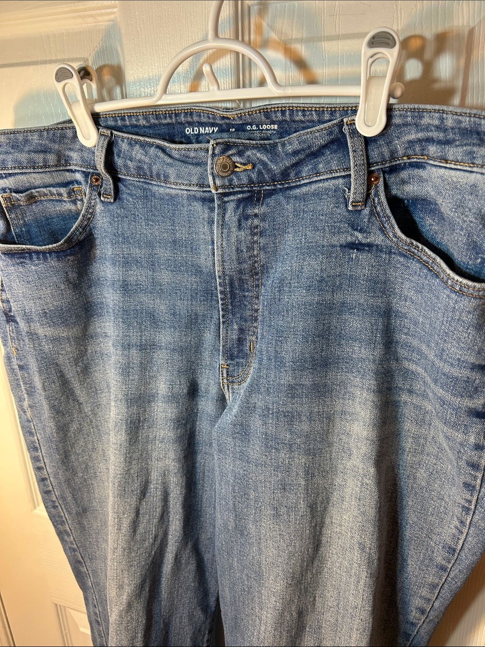 Old Navy High-Waisted OG Loose Jeans Secret Smooth Pockets size 18 medium wash - Picture 6 of 8